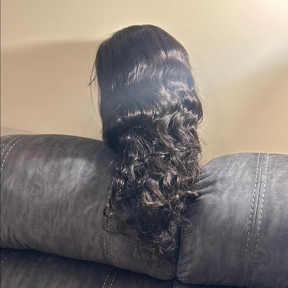 Luxurious Dark Brown Wavy Hair Wig - Picture 1 of 7